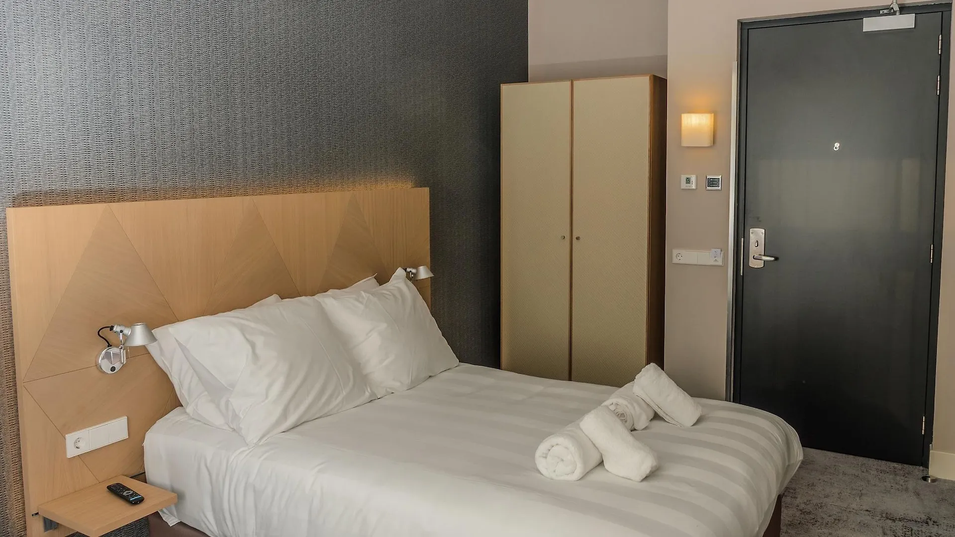 Amadi Panorama Hotel Amsterdam 4*,