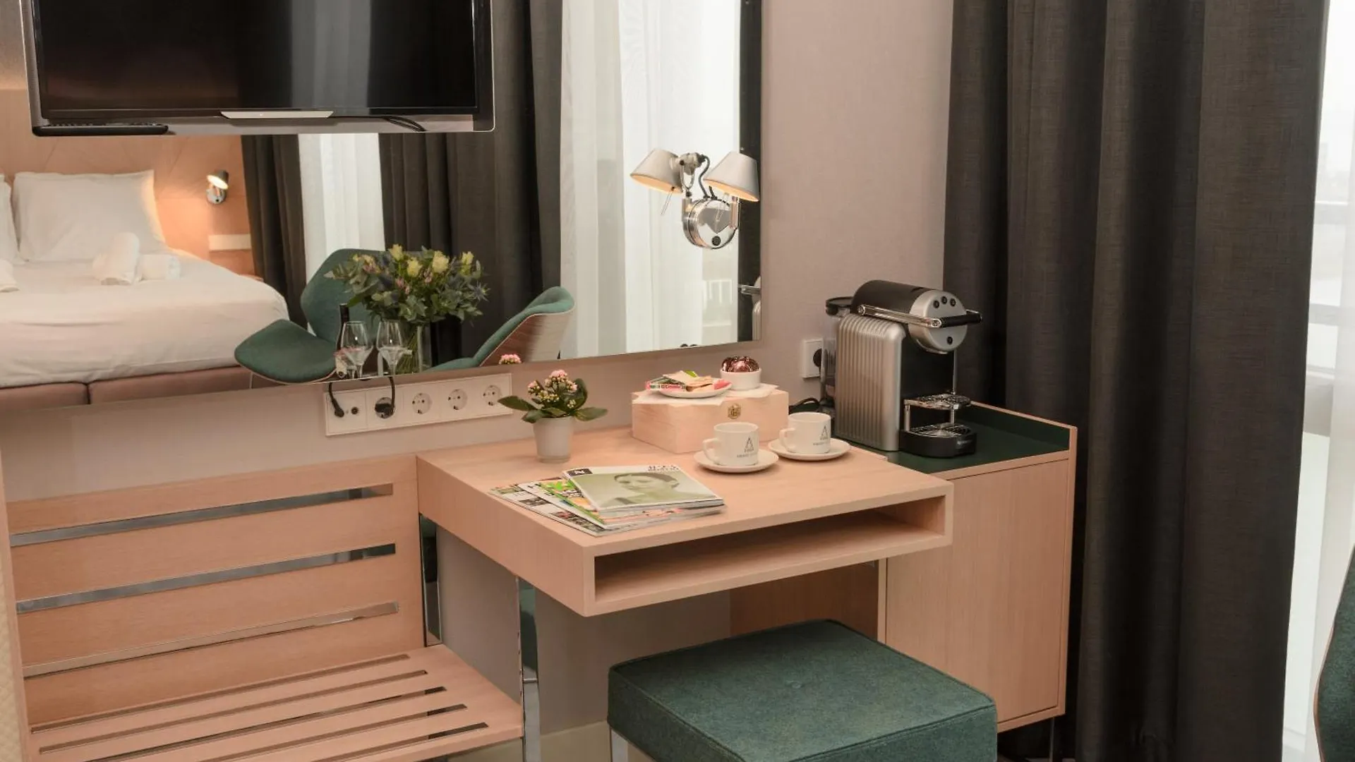 Amadi Panorama Hotel Amsterdam 4*,  Netherlands